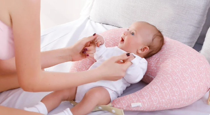Multifunction Breastfeeding and Pregnancy Pillow